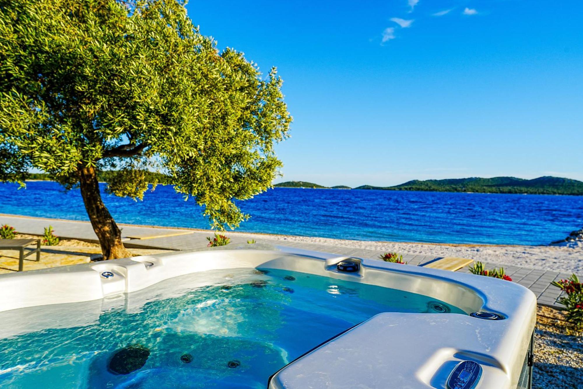 Buqez Eco Resort - Beach Villa 28 - Directly By Beach Drage Exterior photo